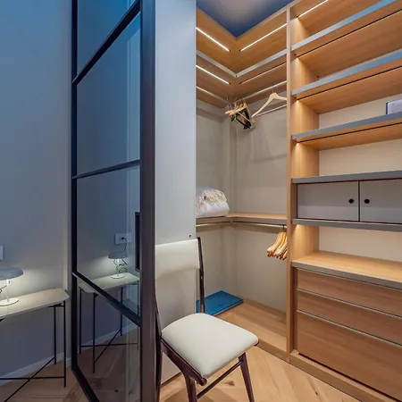 Appartement Xenia - Modern In Sant'ambrogio Milaan
