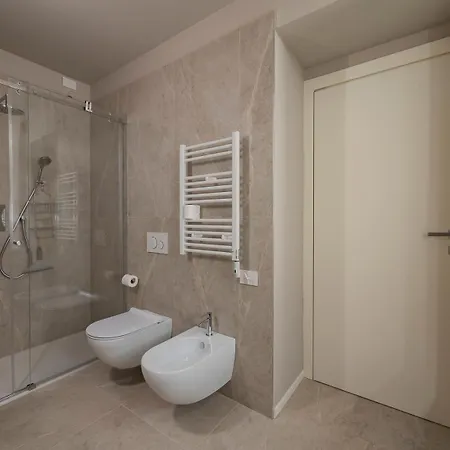 Xenia - Modern In Sant'ambrogio Apartamento Milão