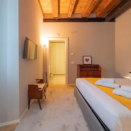 Apartamento Xenia - Modern In Sant'ambrogio *